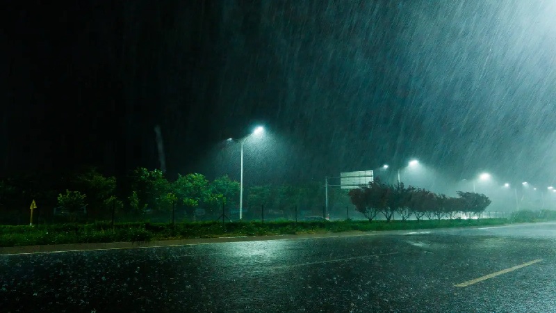 أمطار متفرقة في هذه الجهات